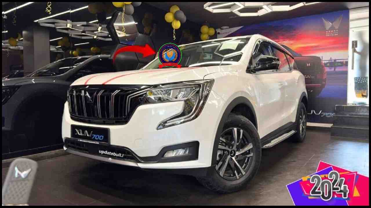 Mahindra XUV700 AX5S